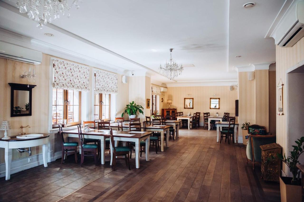 Pensjonat Rozanna Wawolnica Bagian luar foto