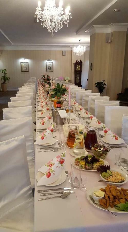 Pensjonat Rozanna Wawolnica Bagian luar foto